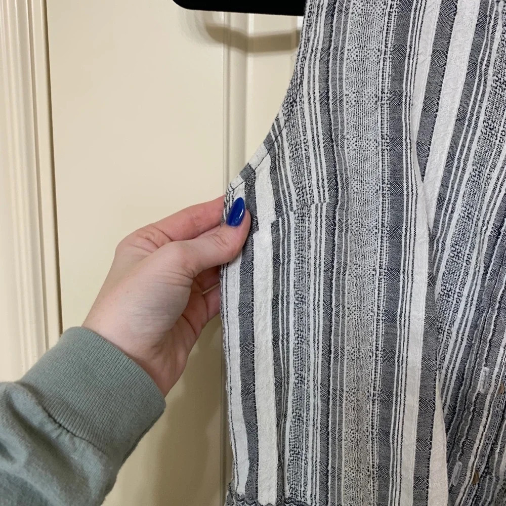 Universal Thread Romper - Picture 2 of 5